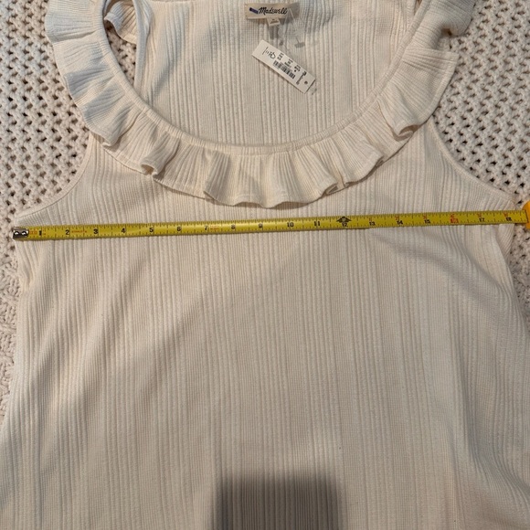 NEW MADEWELL MEDIUM Cream Ruffle Trim Tank Top - Picture 3 of 9